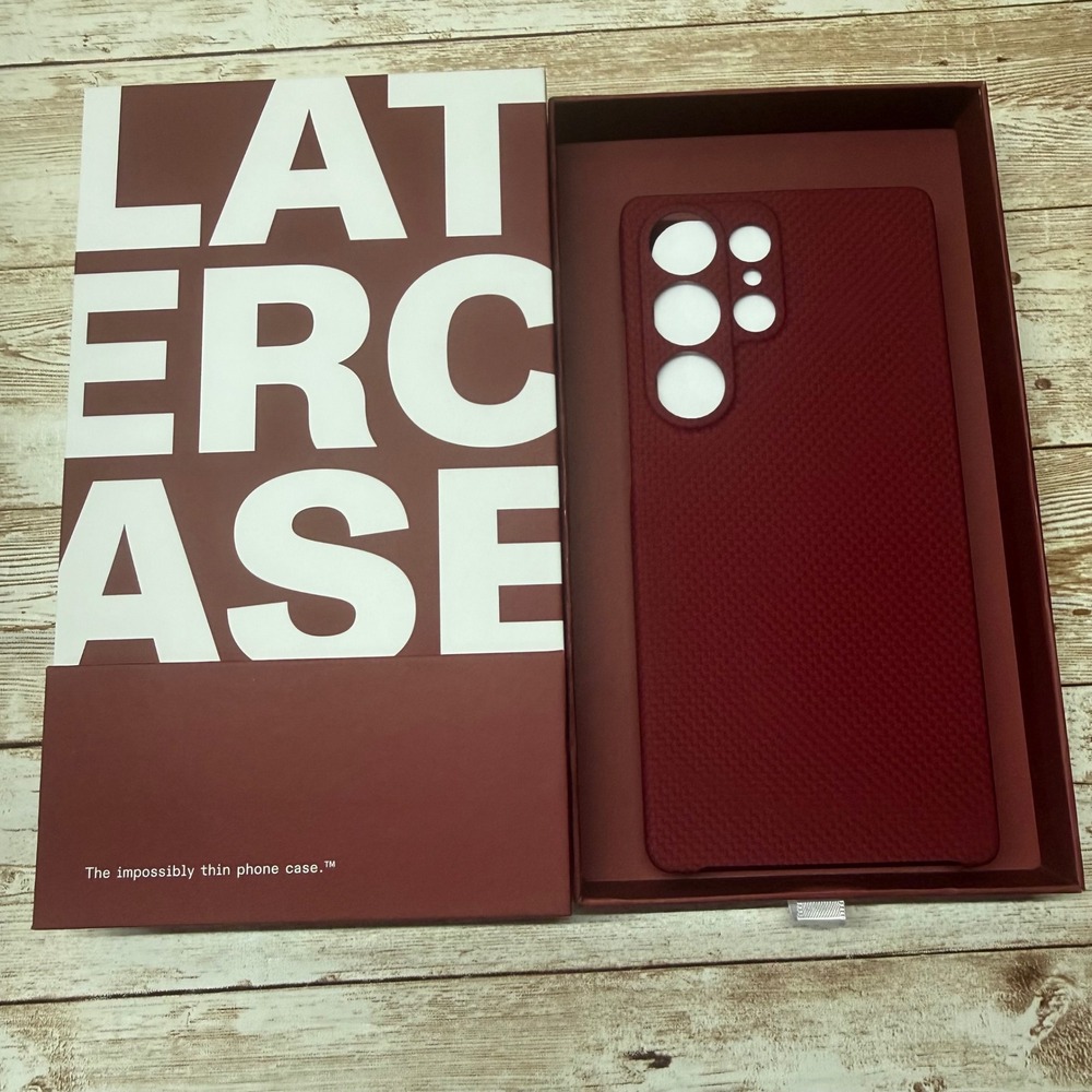 Latercase Crimson Phone Case for Samsung Galaxy S25 Ultra Impossibly Thin Red